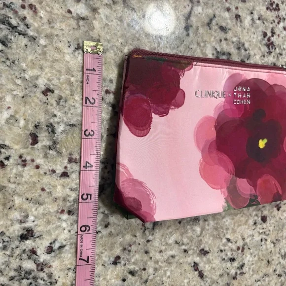 Clinique X Jonathan Cohen floral print tote bag and makeup bag New Without tags - Picture 6 of 10